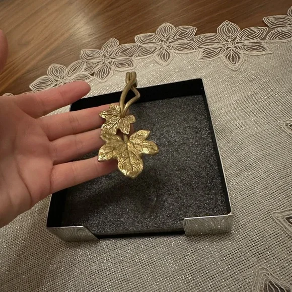 NOT FOR SALE Micheal Aram Gold Leaf Decorative Hook - Picture 2 of 4